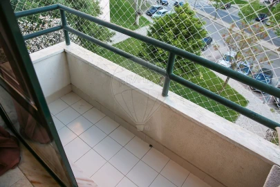 Apartamento T3 para Venda em Carregado e Cadafais