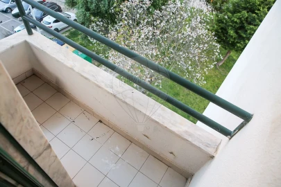 Apartamento T3 para Venda em Carregado e Cadafais