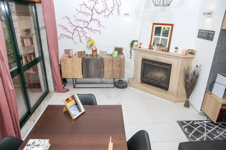 Apartamento T3 para Venda em Carregado e Cadafais Foto 4