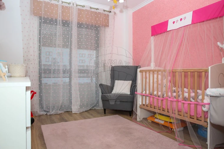 Apartamento T3 para Venda em Carregado e Cadafais Foto 13