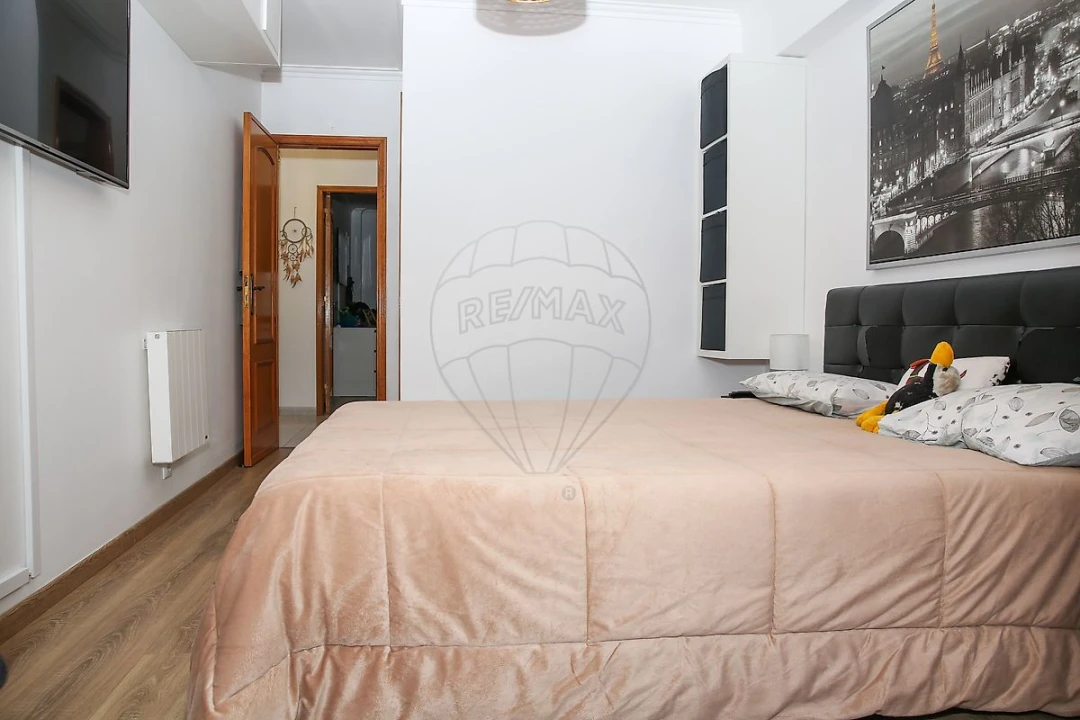 Apartamento T3 para Venda em Carregado e Cadafais Foto 20