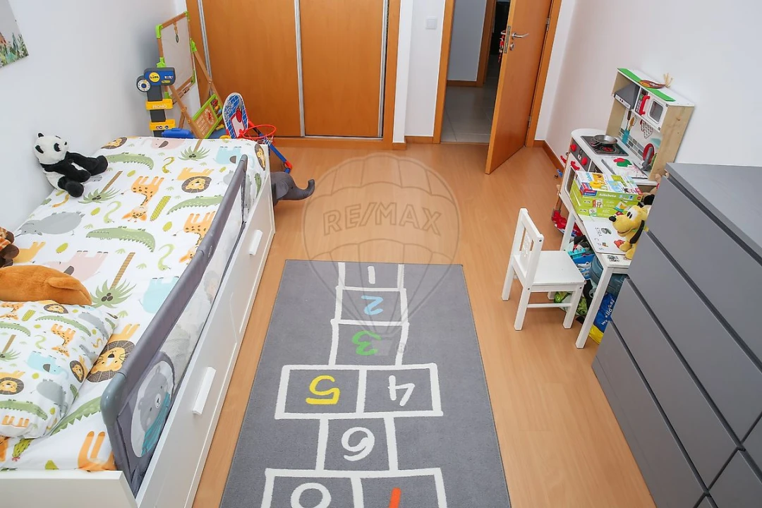 Apartamento T3 para Venda em Carregado e Cadafais Foto 13