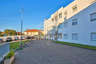 Apartamento T3 para Venda em Carregado e Cadafais