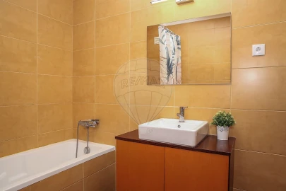 Apartamento T3 para Venda em Carregado e Cadafais