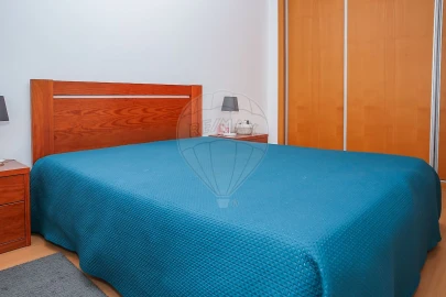 Apartamento T3 para Venda em Carregado e Cadafais