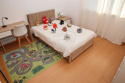 Apartamento T3 para Venda em Carregado e Cadafais