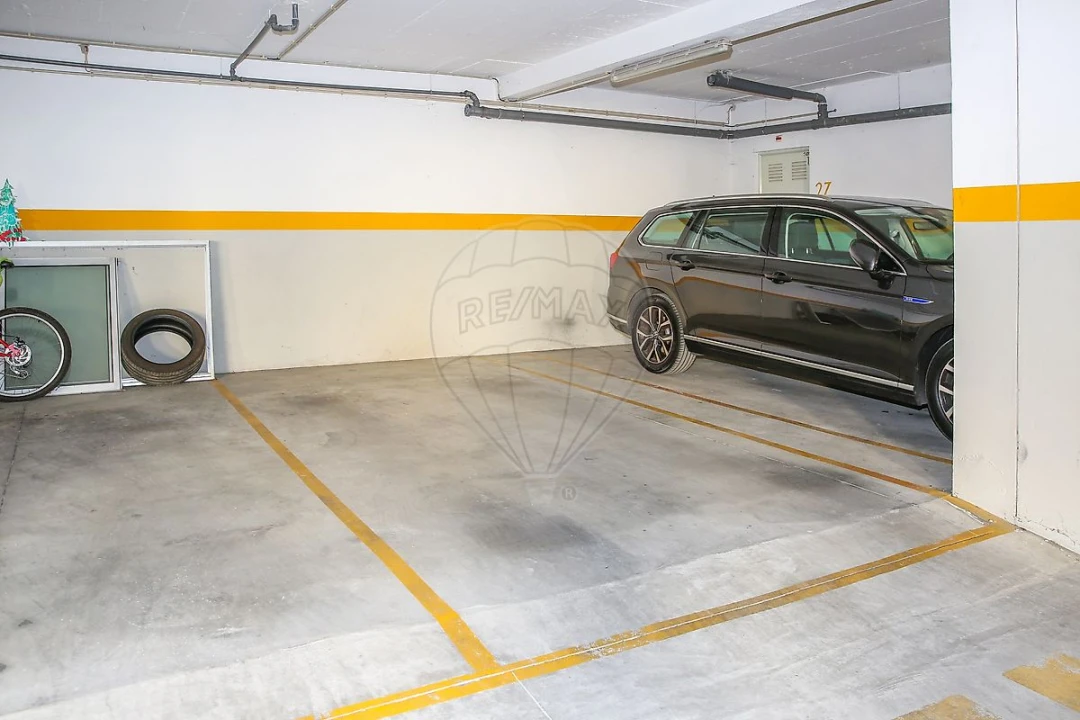 Apartamento T3 para Venda em Carregado e Cadafais Foto 35