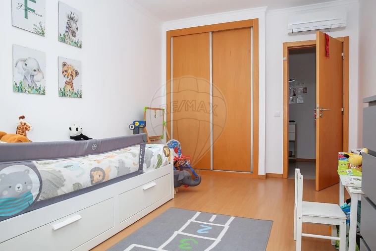 Apartamento T3 para Venda em Carregado e Cadafais Foto 11