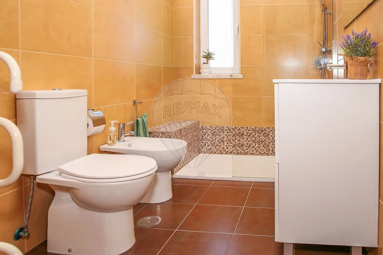 Apartamento T3 para Venda em Carregado e Cadafais Foto 31