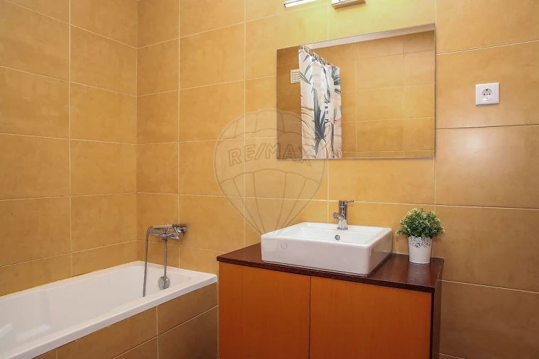 Apartamento T3 para Venda em Carregado e Cadafais Foto 28