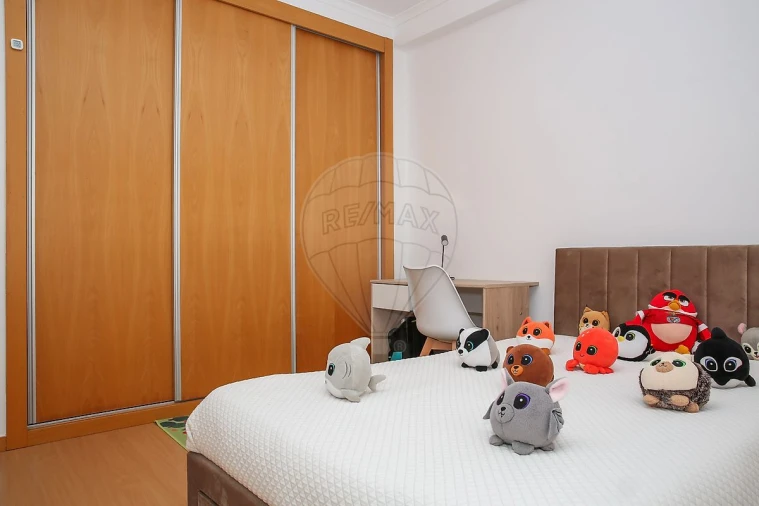 Apartamento T3 para Venda em Carregado e Cadafais Foto 15