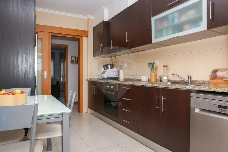 Apartamento T3 para Venda em Carregado e Cadafais Foto 6