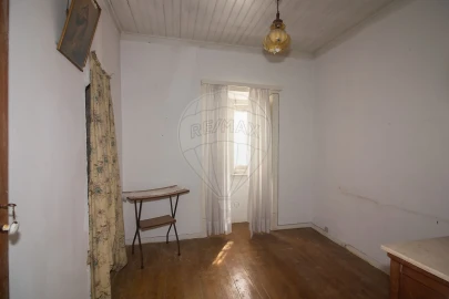 Moradia T2 para Venda em Ribafria e Pereiro de Palhacana