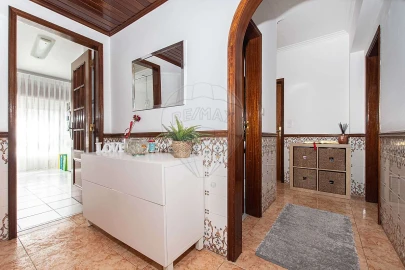 Apartamento T2 para Venda em Carregado e Cadafais