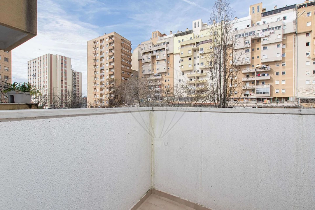 Apartamento T2 para Venda em Carregado e Cadafais Foto 7