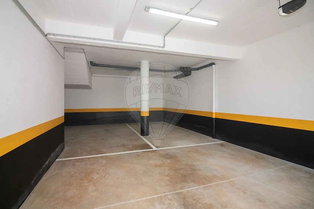 Apartamento T2 para Venda em Alenquer (Santo Estêvão e Triana) Foto 1