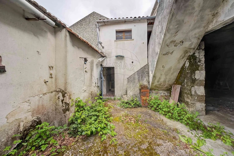 Moradia T3 para Venda em Meca Foto 37