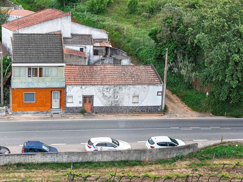 Moradia T3 para Venda em Meca Foto 1