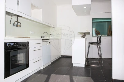 Apartamento T2 para Venda em Olivais