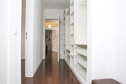 Apartamento T2 para Venda em Olivais