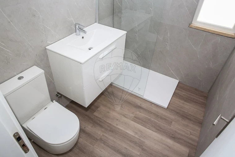 Apartamento T2 para Venda em Olivais Foto 2