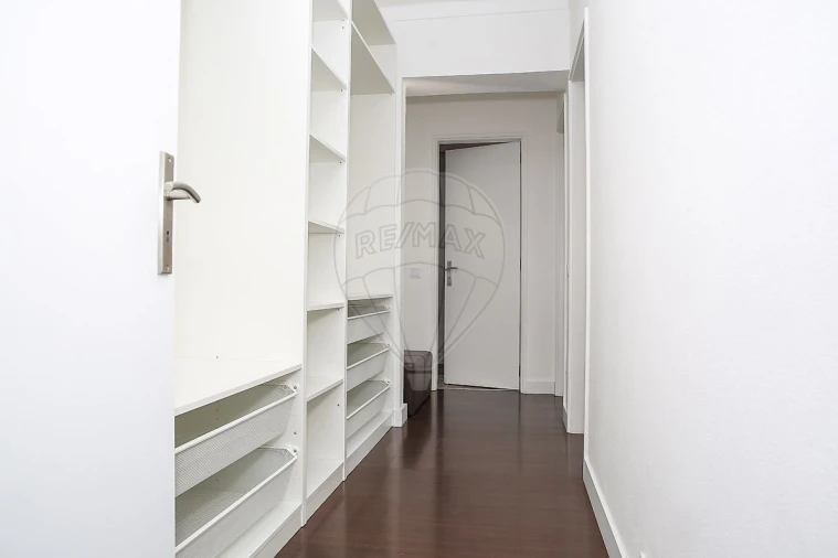 Apartamento T2 para Venda em Olivais Foto 7