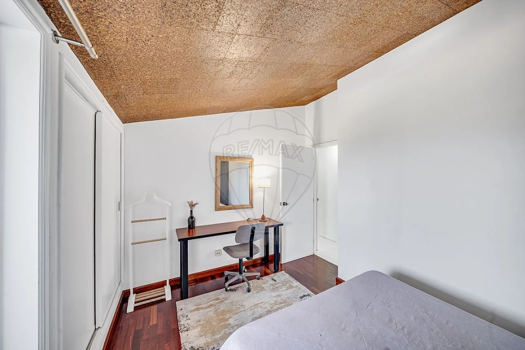 Apartamento T2 para Venda em Oliveira do Bairro Foto 8