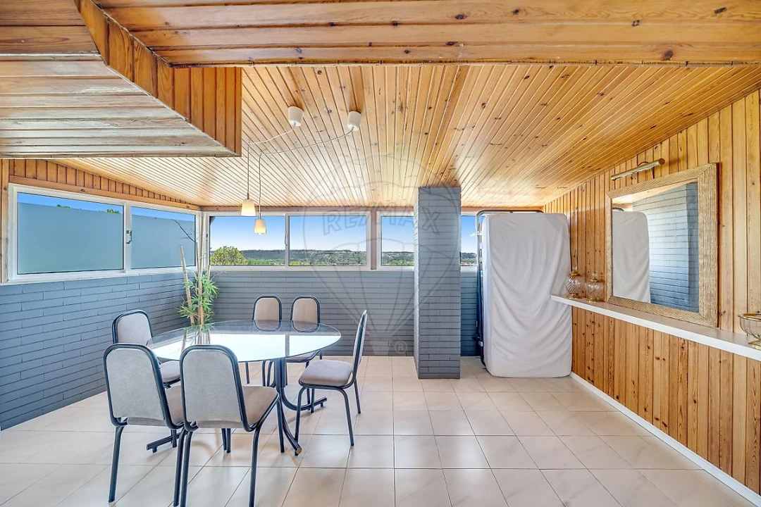 Apartamento T2 para Venda em Oliveira do Bairro Foto 5