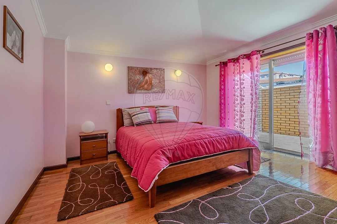 Apartamento T4 para Venda em Mafamude e Vilar do Paraíso Foto 36