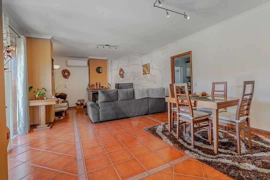 Apartamento T4 para Venda em Mafamude e Vilar do Paraíso Foto 26