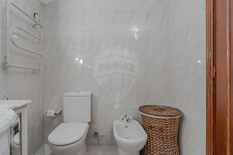 Apartamento T4 para Venda em Mafamude e Vilar do Paraíso Foto 34