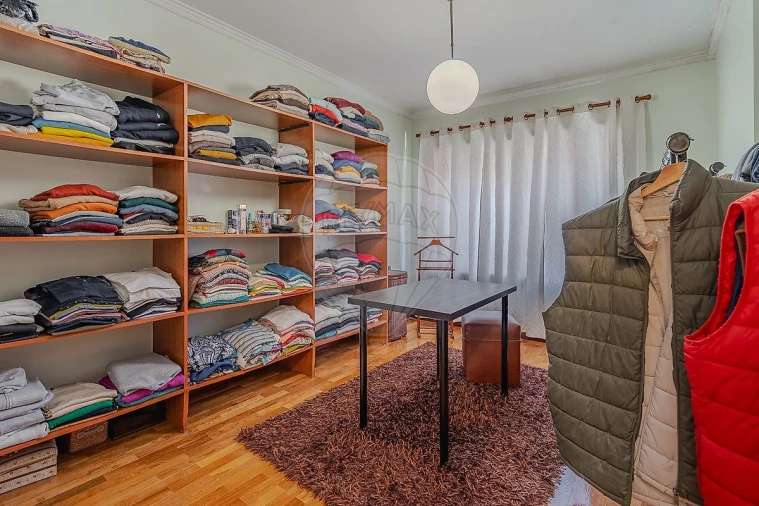 Apartamento T4 para Venda em Mafamude e Vilar do Paraíso Foto 18