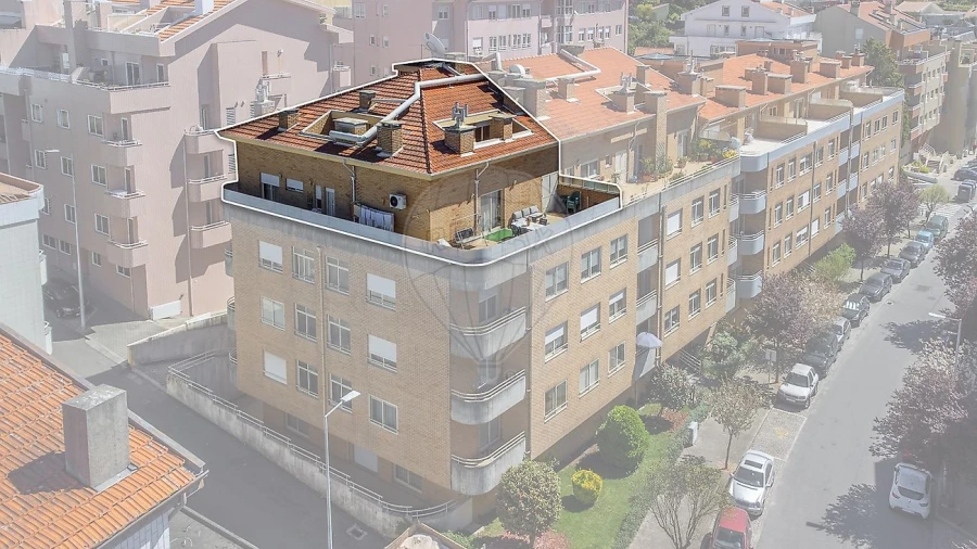 Apartamento T4 para Venda em Mafamude e Vilar do Paraíso Foto 8