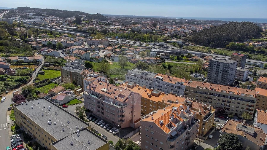 Apartamento T4 para Venda em Mafamude e Vilar do Paraíso Foto 3