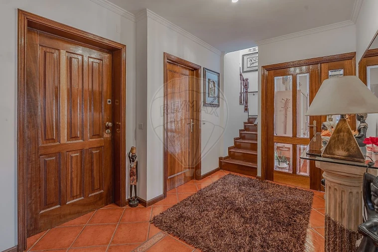 Apartamento T4 para Venda em Mafamude e Vilar do Paraíso Foto 11