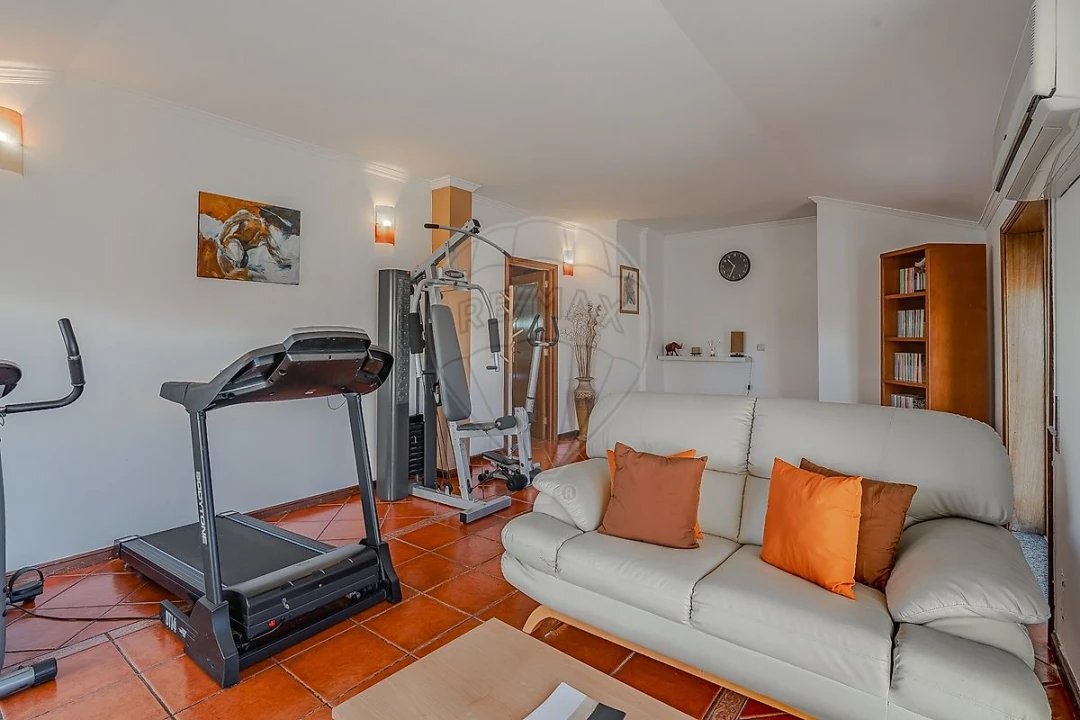 Apartamento T4 para Venda em Mafamude e Vilar do Paraíso Foto 32