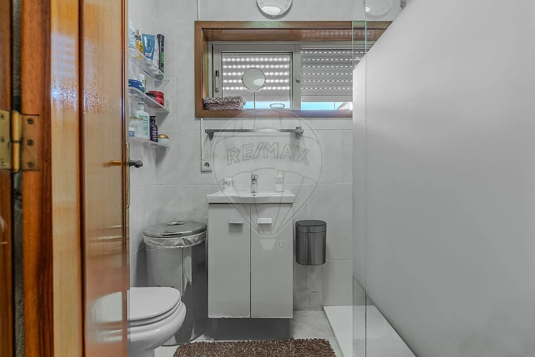 Apartamento T4 para Venda em Mafamude e Vilar do Paraíso Foto 21