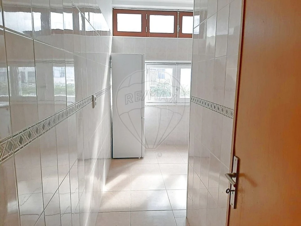 Apartamento T2 para Venda em Alto do Seixalinho, Santo André e Verderena Foto 2