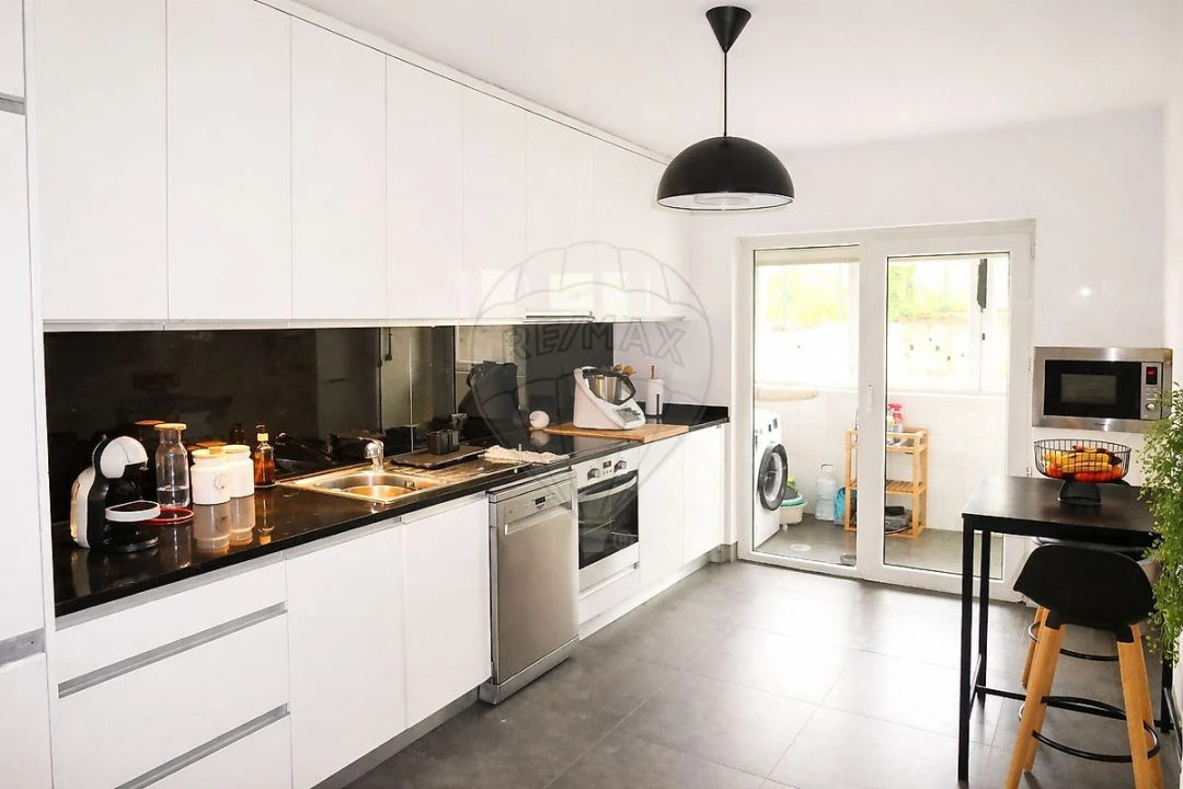 Apartamento T3 para Venda em Anta e Guetim Foto 8