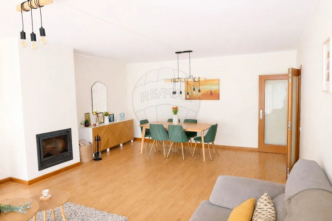 Apartamento T3 para Venda em Anta e Guetim Foto 3