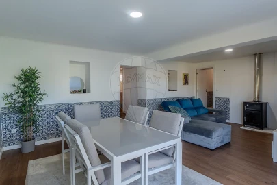 Moradia T3 para Venda em Santo Quintino