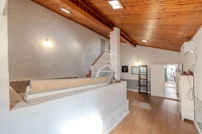 Moradia T3 para Venda em Santo Quintino