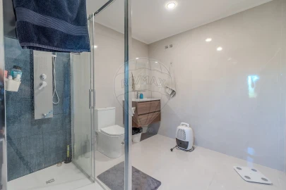 Moradia T3 para Venda em Santo Quintino