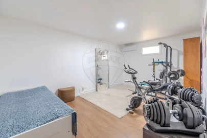 Moradia T3 para Venda em Santo Quintino