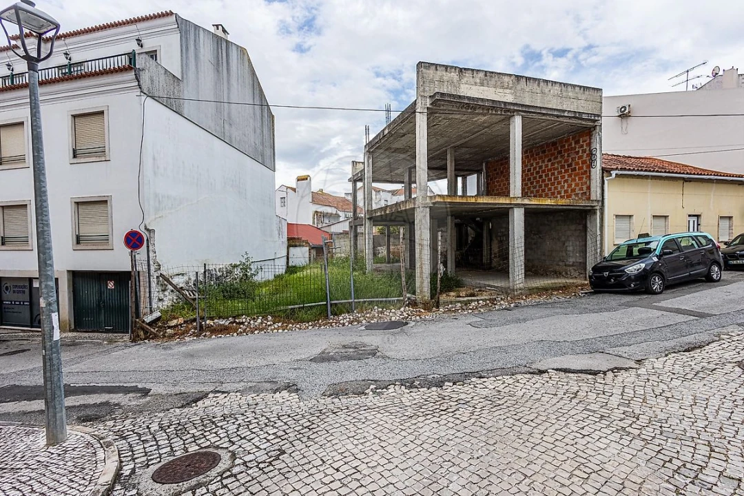 Terreno para Venda em Cartaxo e Vale da Pinta Foto 1