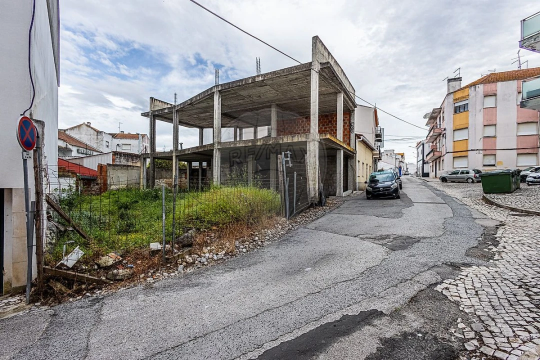Terreno para Venda em Cartaxo e Vale da Pinta Foto 2