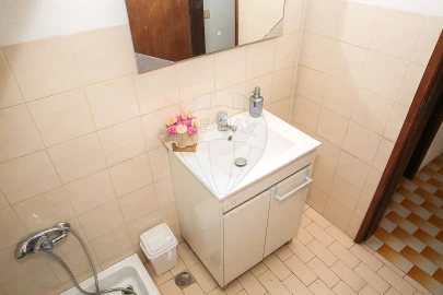 Moradia T3 para Venda em Vila Nova da Rainha