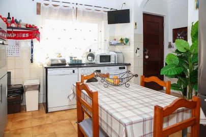 Moradia T3 para Venda em Vila Nova da Rainha