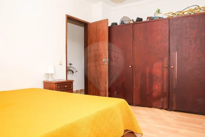 Moradia T3 para Venda em Vila Nova da Rainha