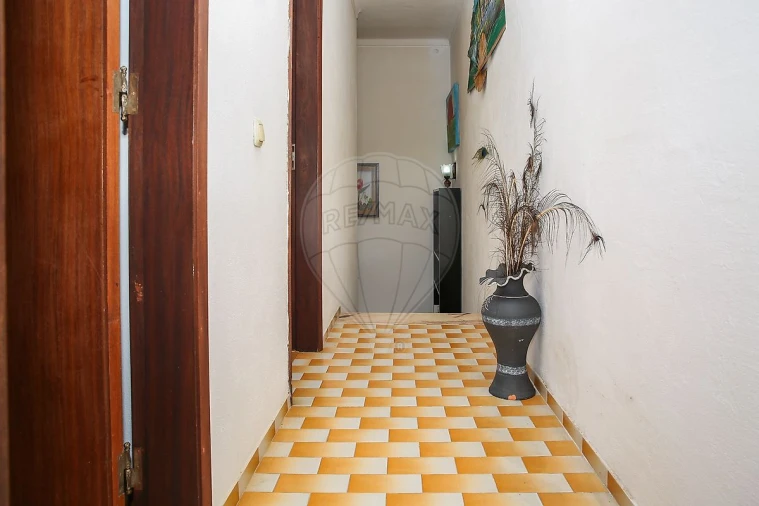 Moradia T3 para Venda em Vila Nova da Rainha Foto 18